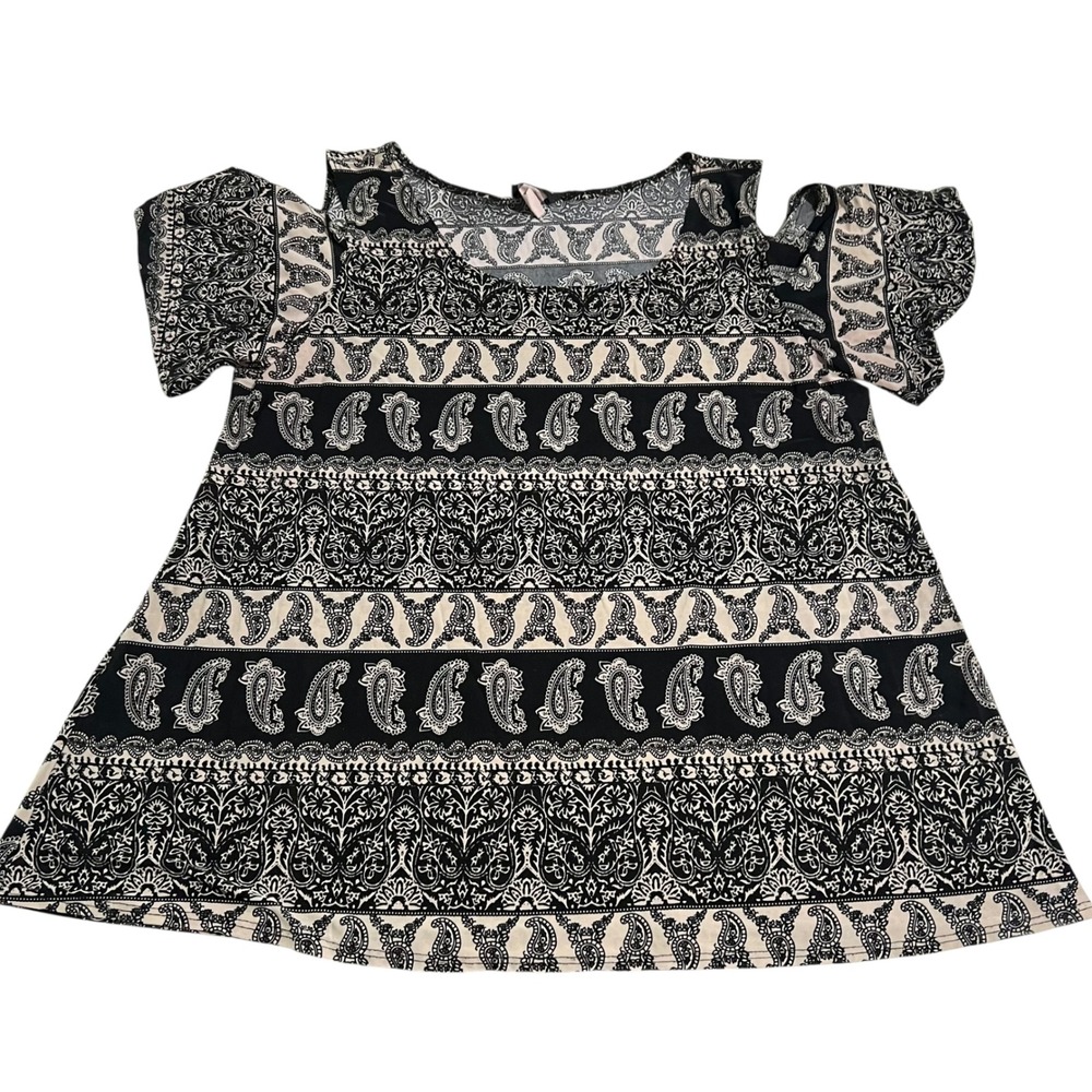 Star Vixen Black Cream Colored Paisley Stripe Cold Shoulder Blouse Women's 2X‎